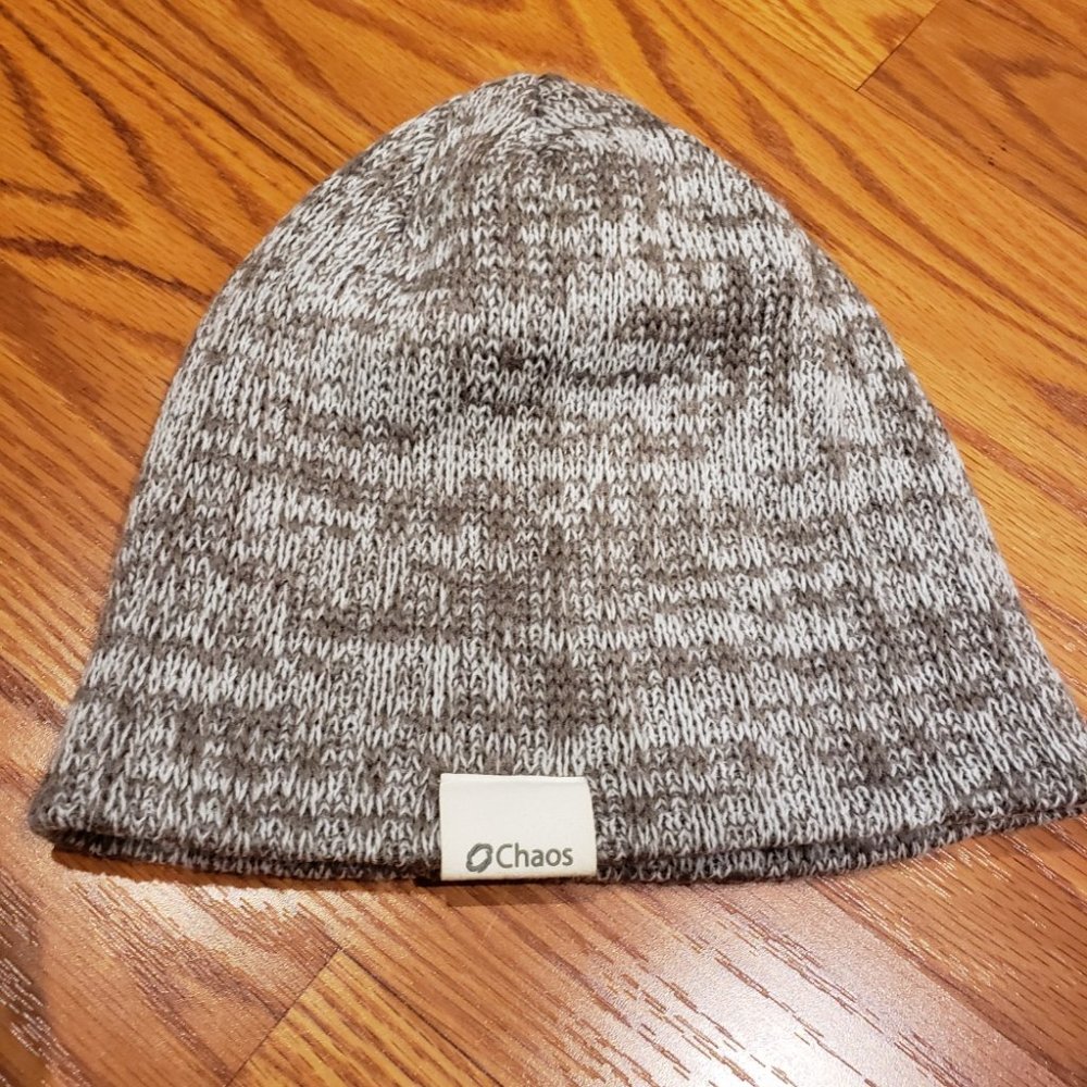 Beige and white Chaos hat toque- Made in Canada